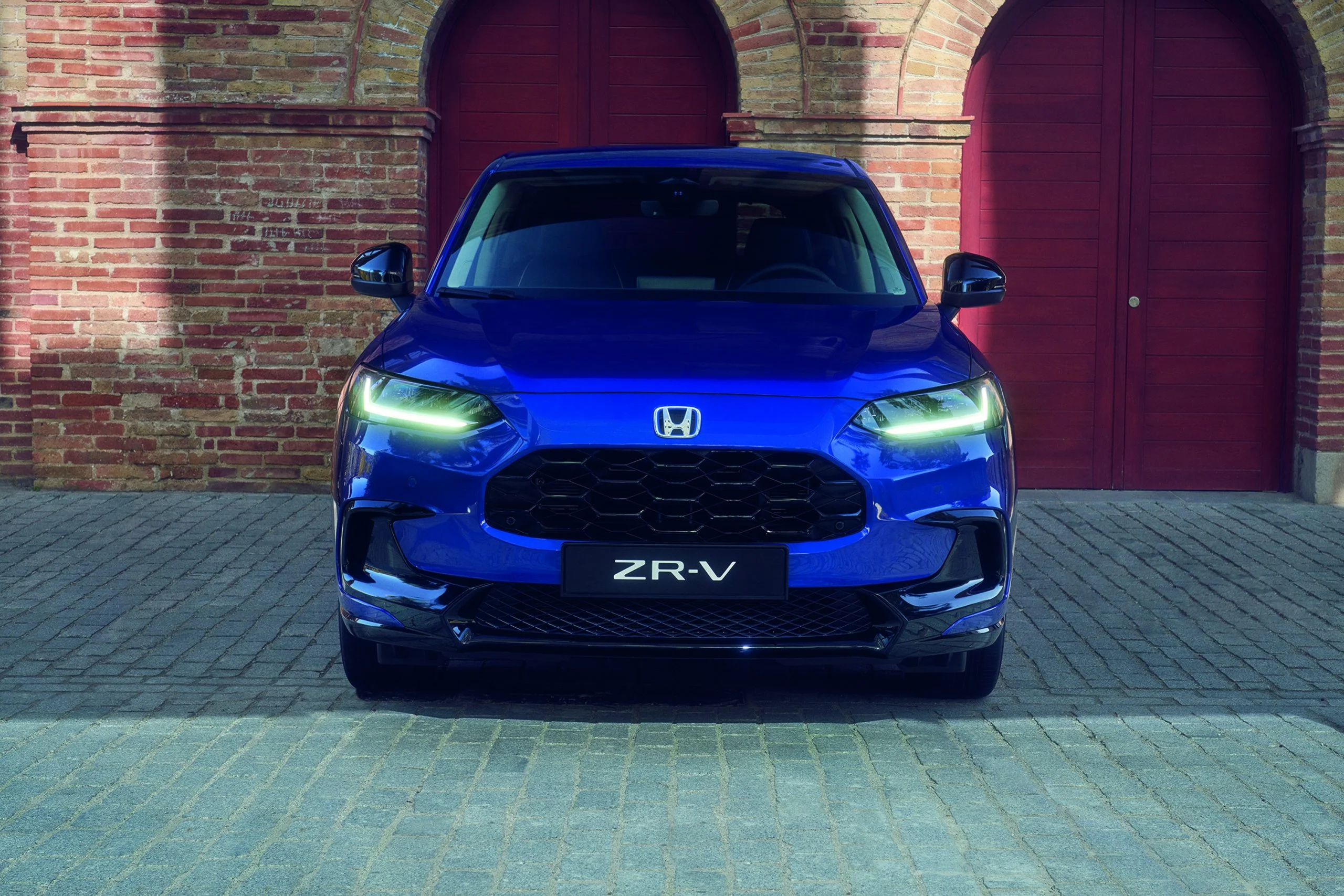 Honda ZRV: Un hydrid avansat pentru urbanul modern